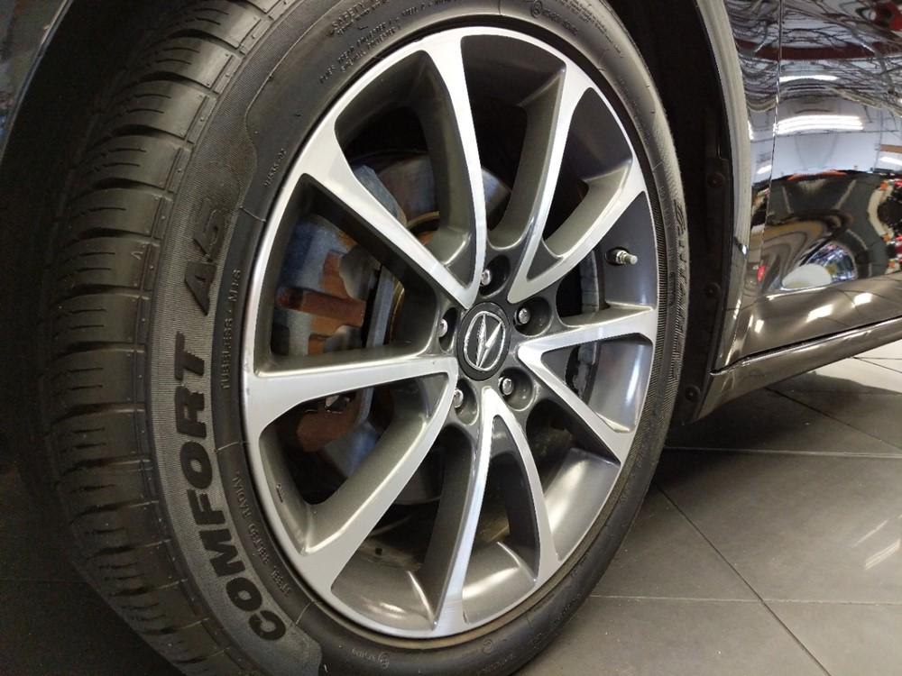 2015 Acura TLX - Wheel