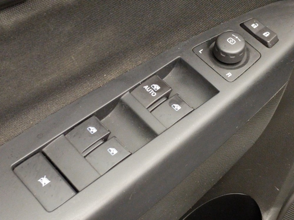 2015 Chevrolet Captiva - Driver Power Windows/Lock Control