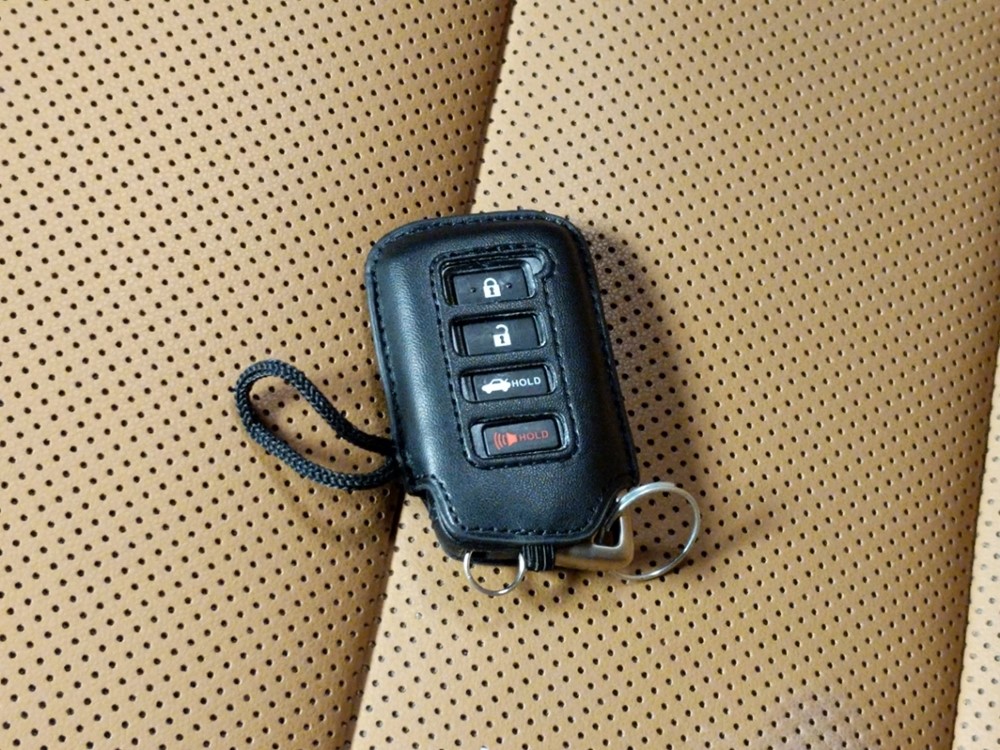 2016 Lexus IS 200t - Keys