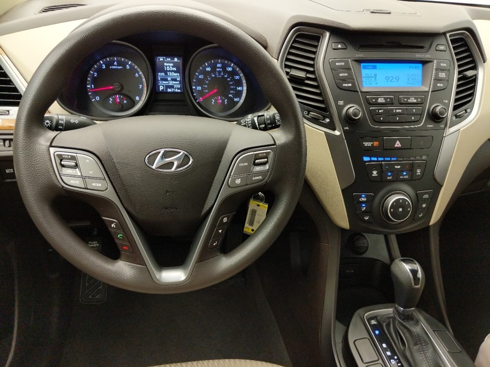 2015 Hyundai Santa Fe - Driver Dash