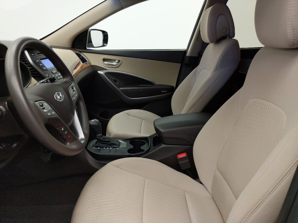 2015 Hyundai Santa Fe - Driver Front Seat