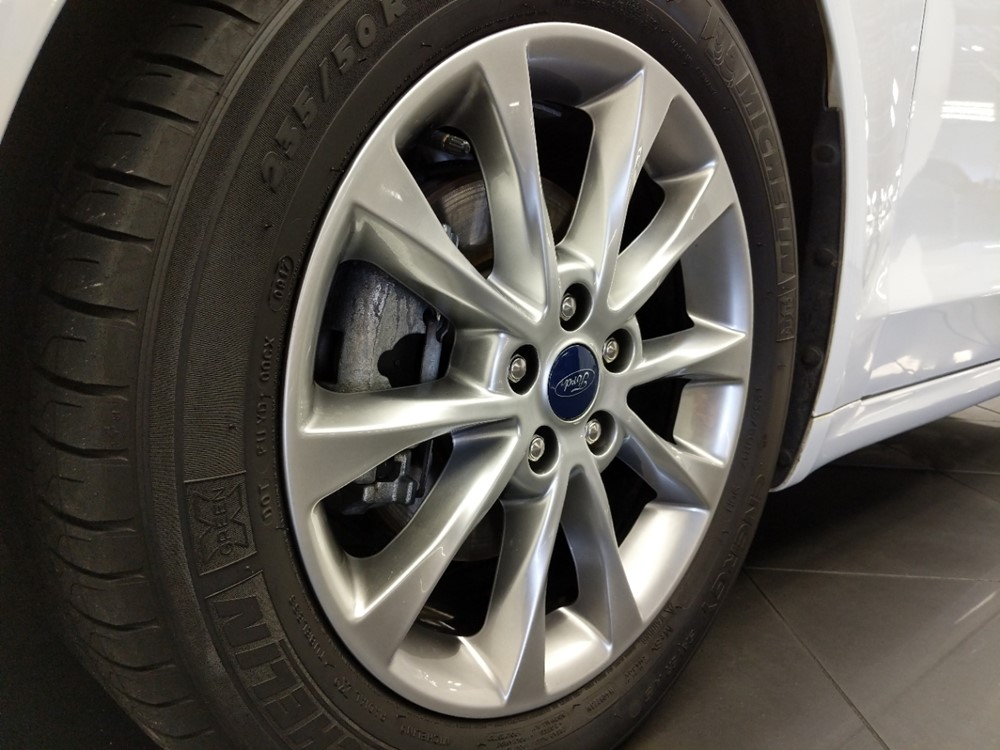 2017 Ford Fusion - Wheel