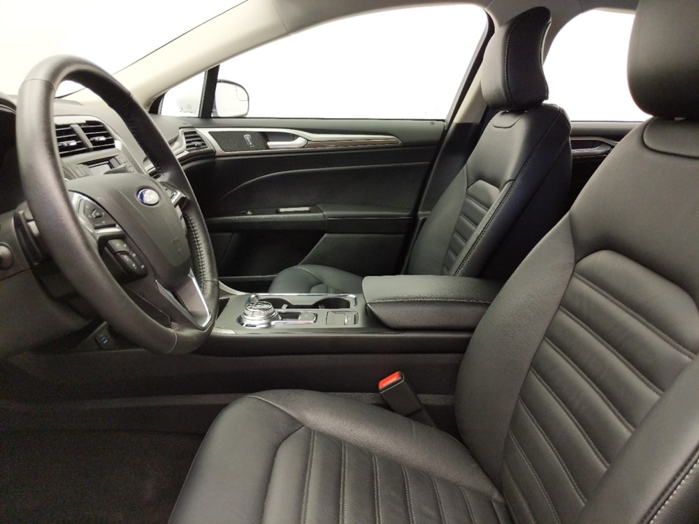 2017 Ford Fusion - Driver Front Seat