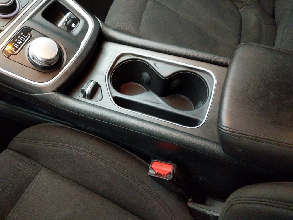 2015 Chrysler 200 - Center Console/Cup Holders