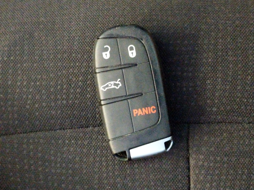 2015 Chrysler 200 - Keys