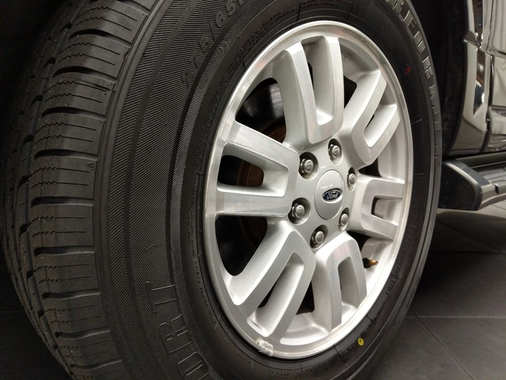 2014 Ford Expedition - Wheel
