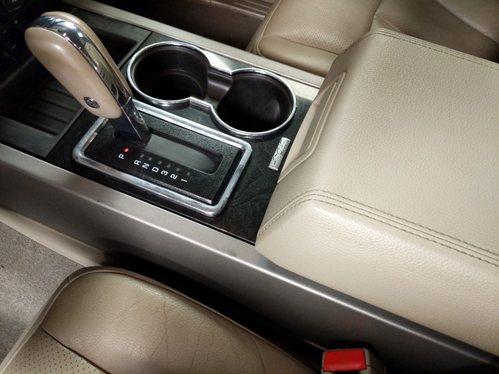 2014 Ford Expedition - Center Console/Cup Holders