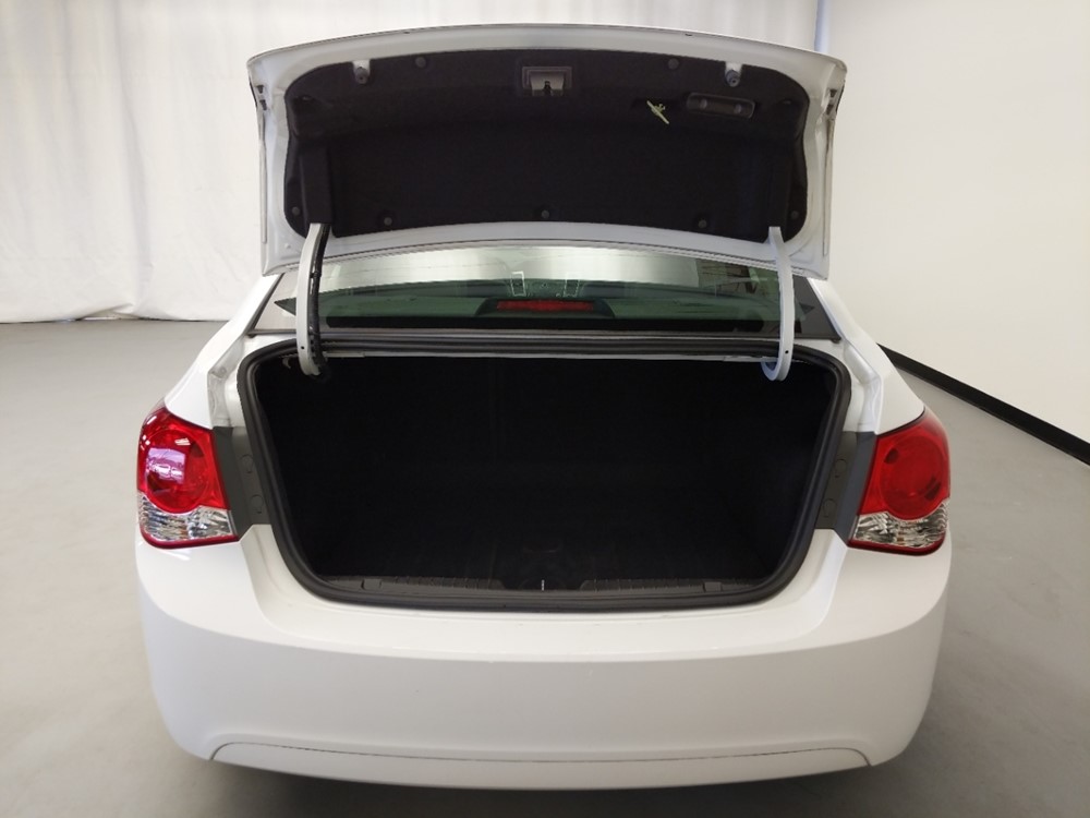 2016 Chevrolet Cruze - Trunk