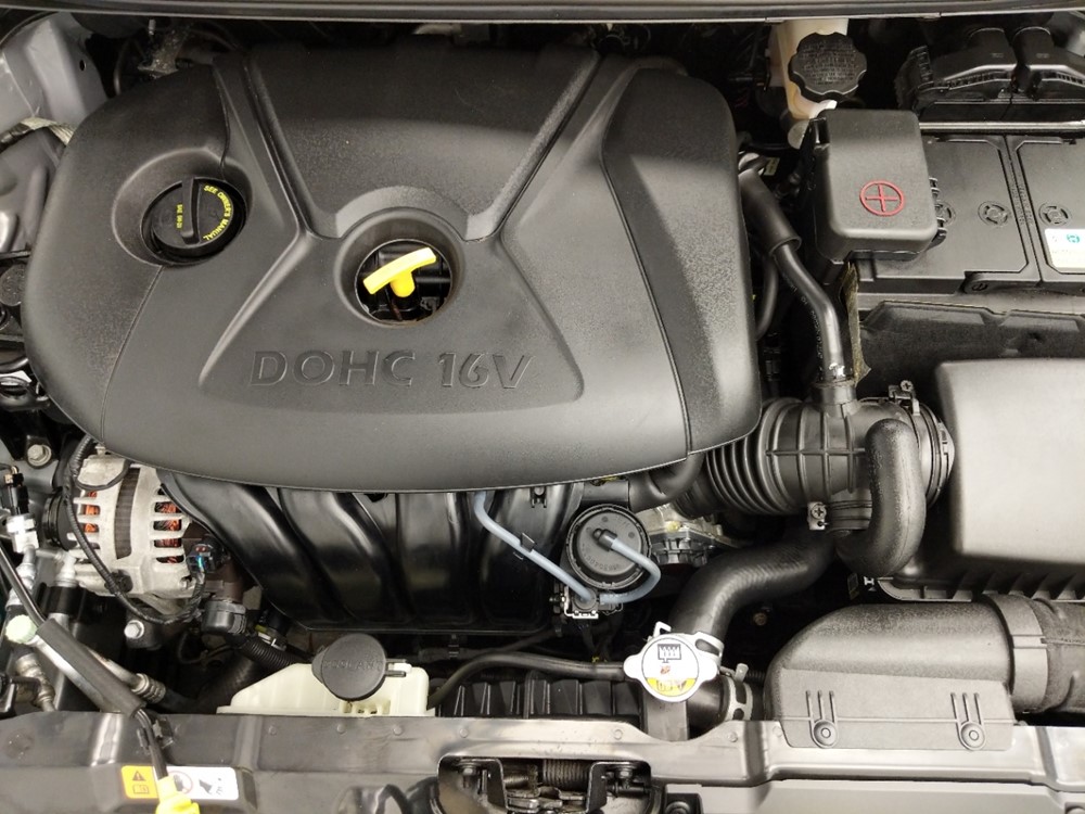 2015 Hyundai Elantra - Engine