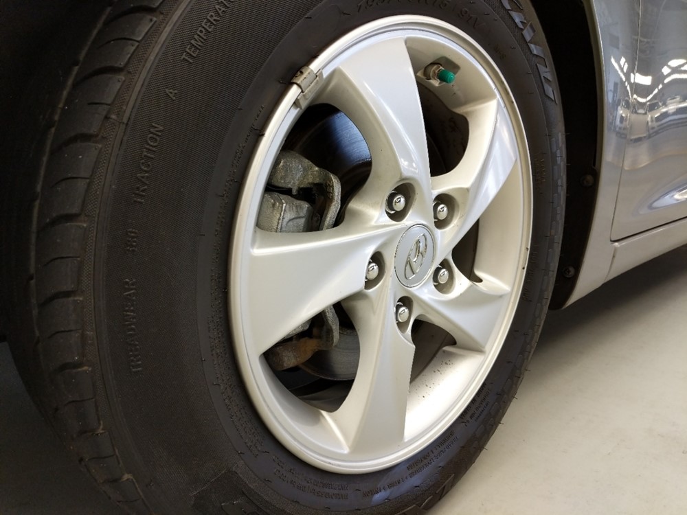 2015 Hyundai Elantra - Wheel