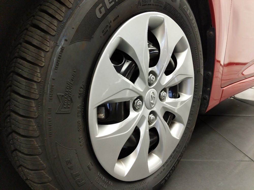 2017 Hyundai Accent - Wheel