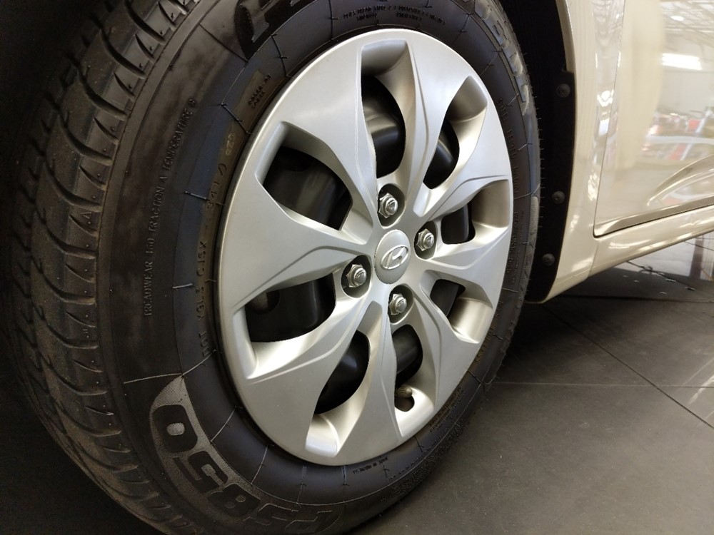 2017 Hyundai Accent - Wheel