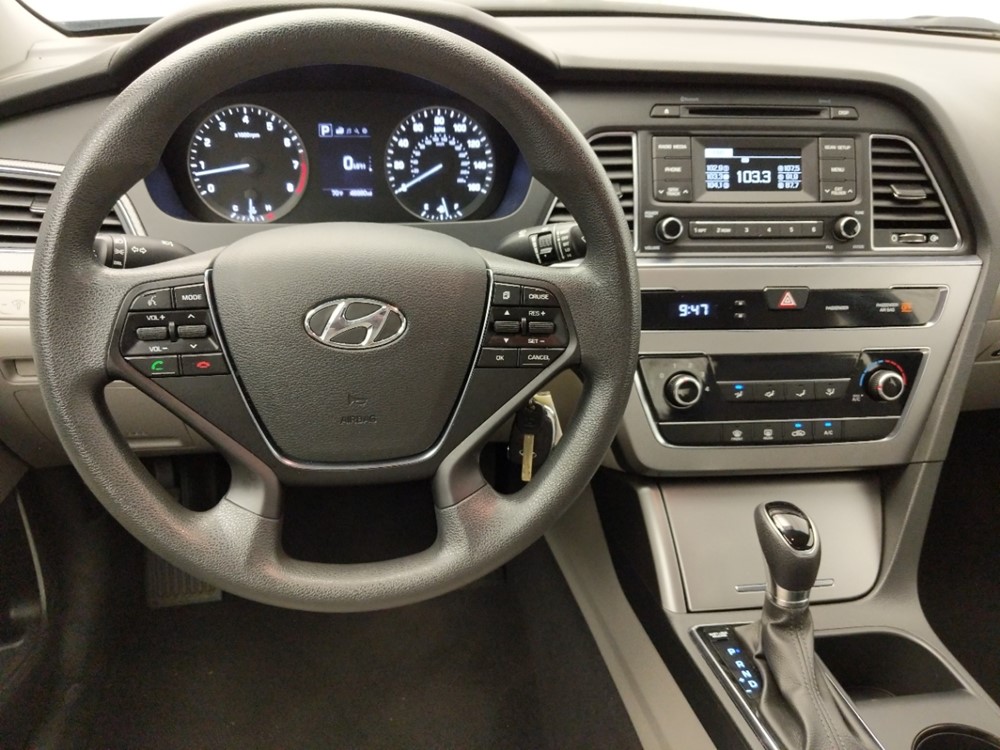 2017 Hyundai Sonata - Driver Dash