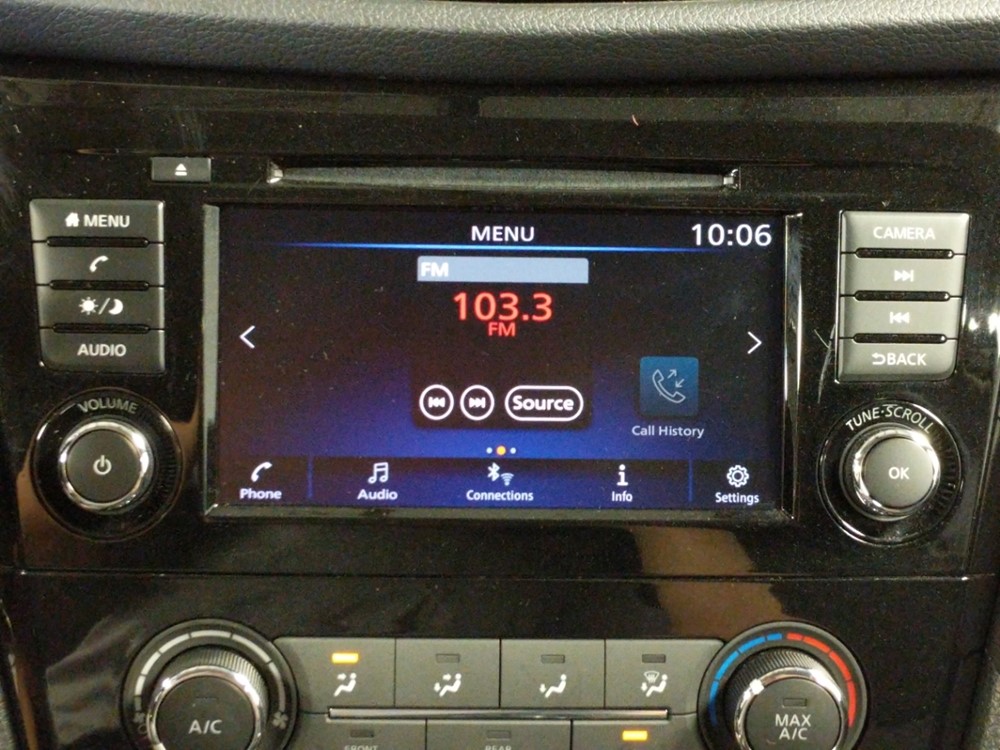 2018 Nissan Rogue - Stereo Package