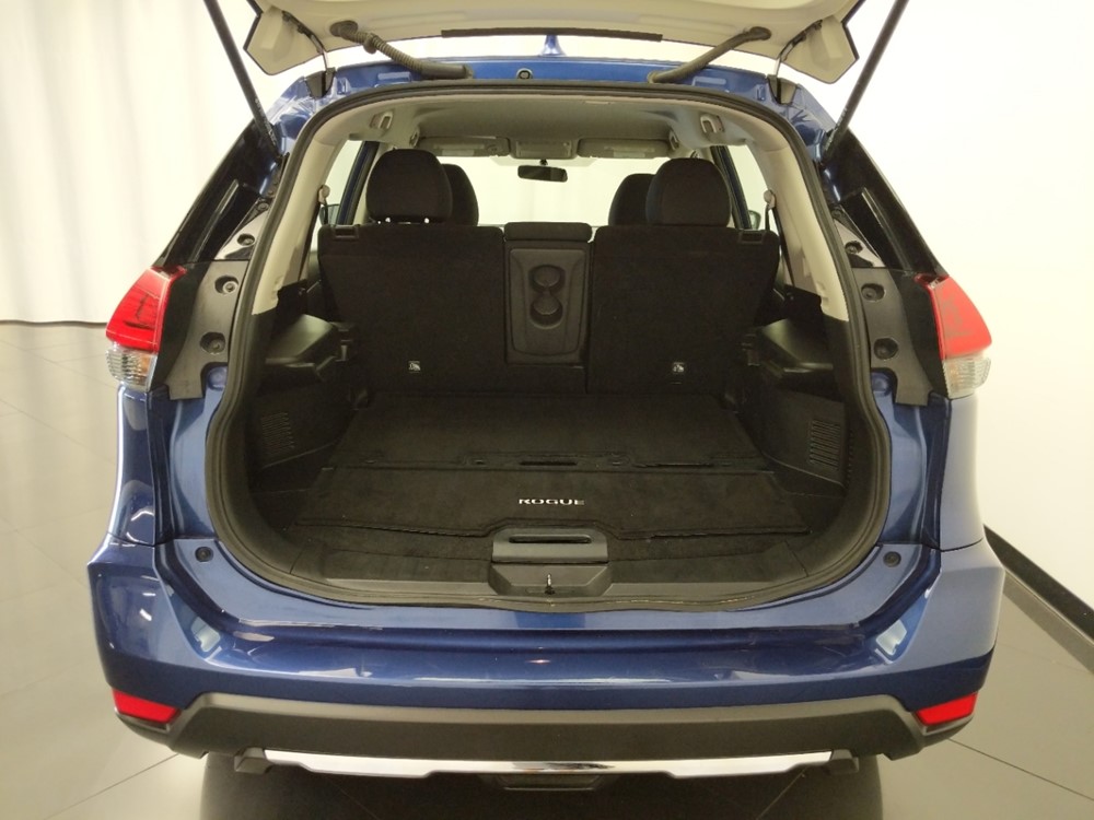 2018 Nissan Rogue - Trunk
