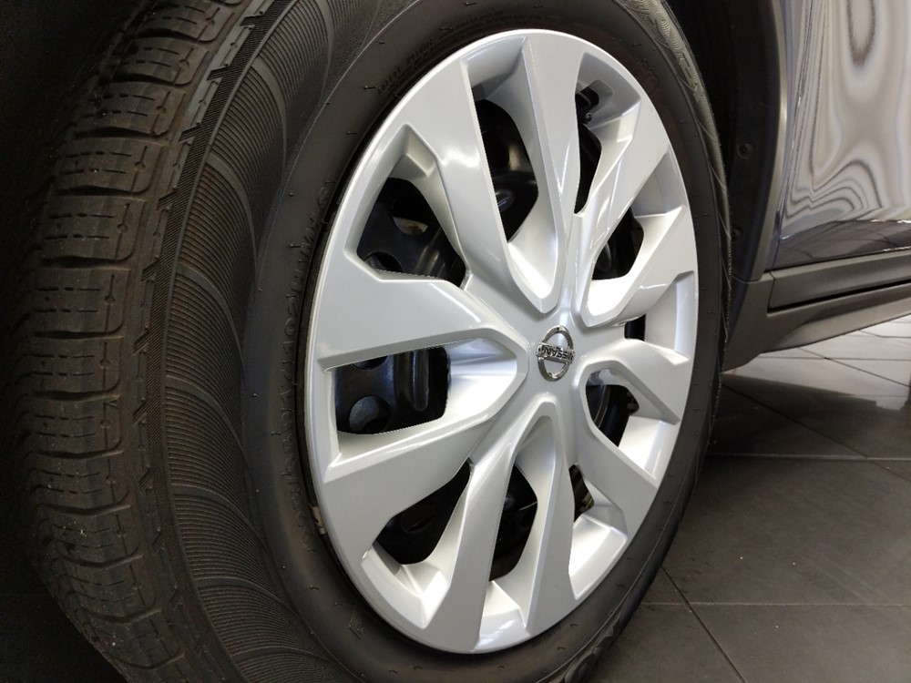 2018 Nissan Rogue - Wheel