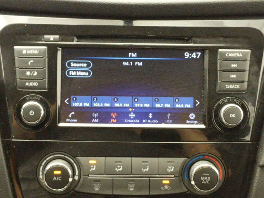 2018 Nissan Rogue - Stereo Package