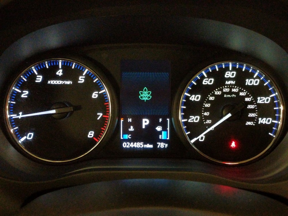 2018 Mitsubishi Outlander - Odometer Close Up