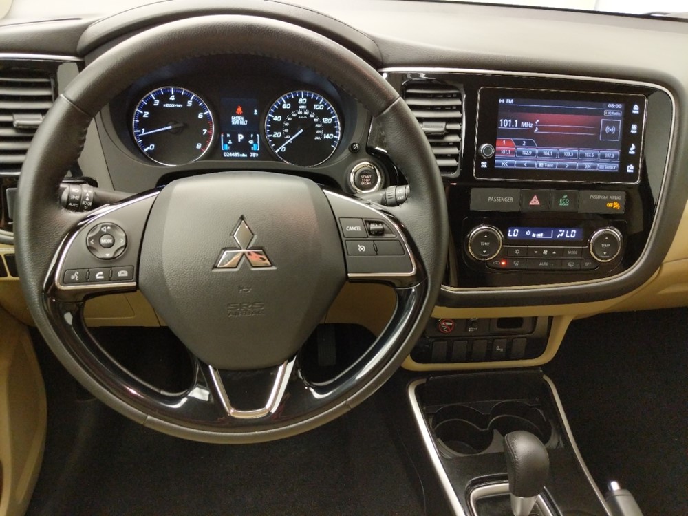 2018 Mitsubishi Outlander - Driver Dash