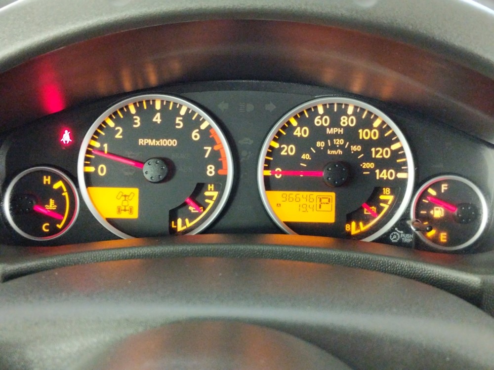 2012 Nissan Pathfinder - Odometer Close Up