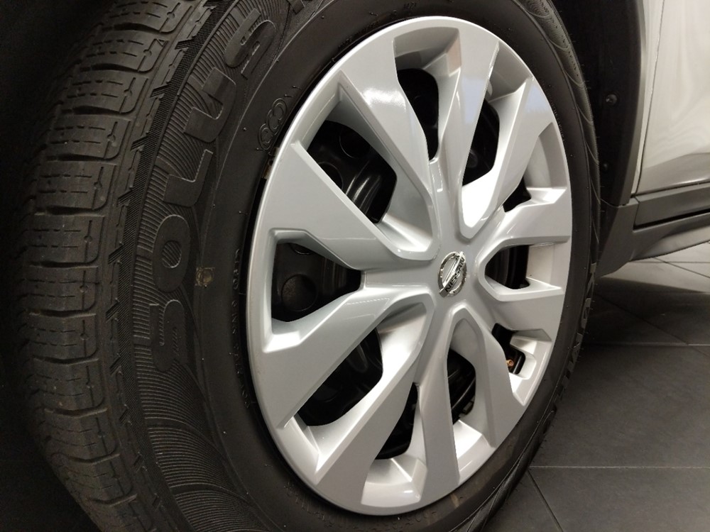 2017 Nissan Rogue - Wheel