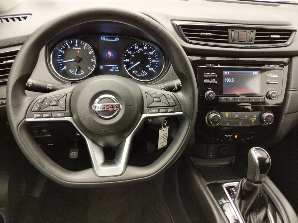 2017 Nissan Rogue - Driver Dash