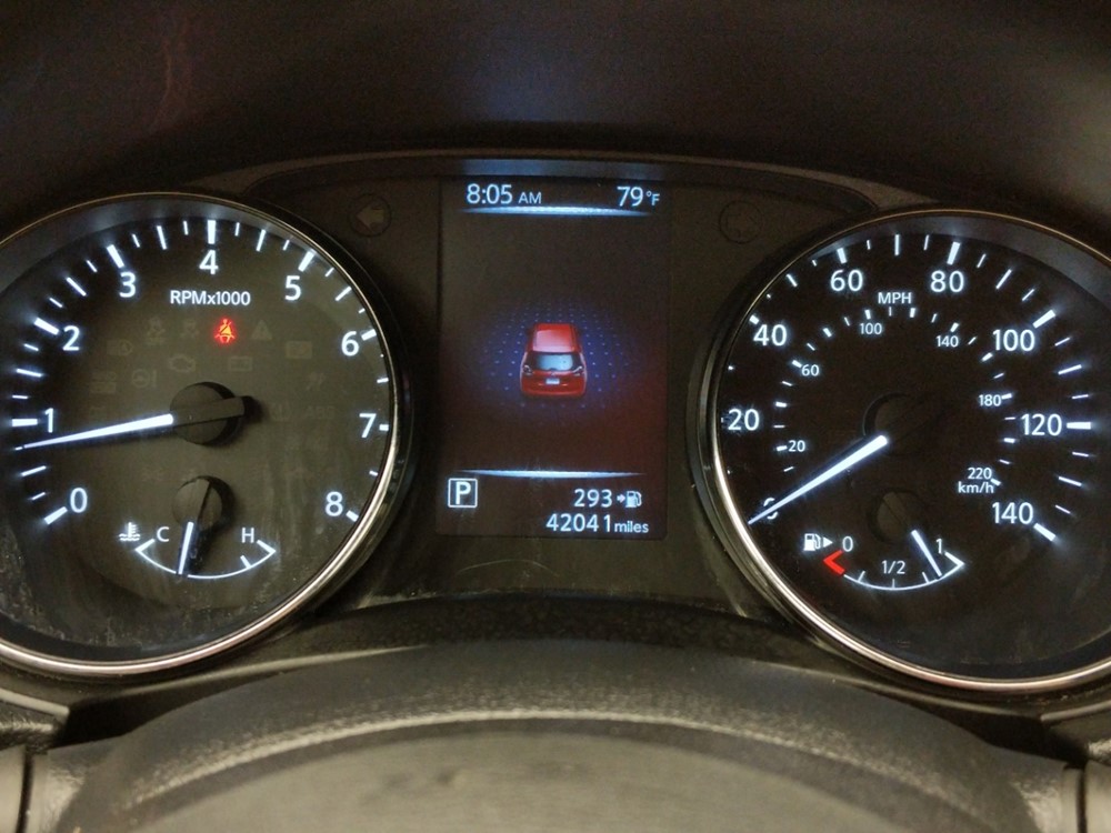 2017 Nissan Rogue - Odometer Close Up