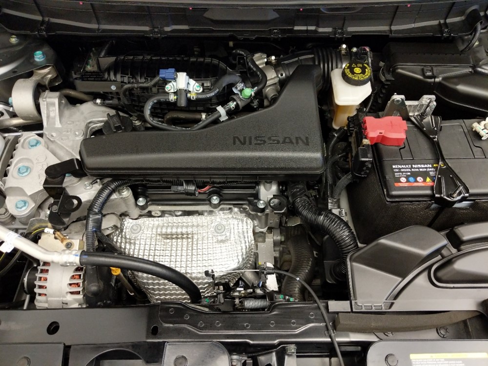 2017 Nissan Rogue - Engine