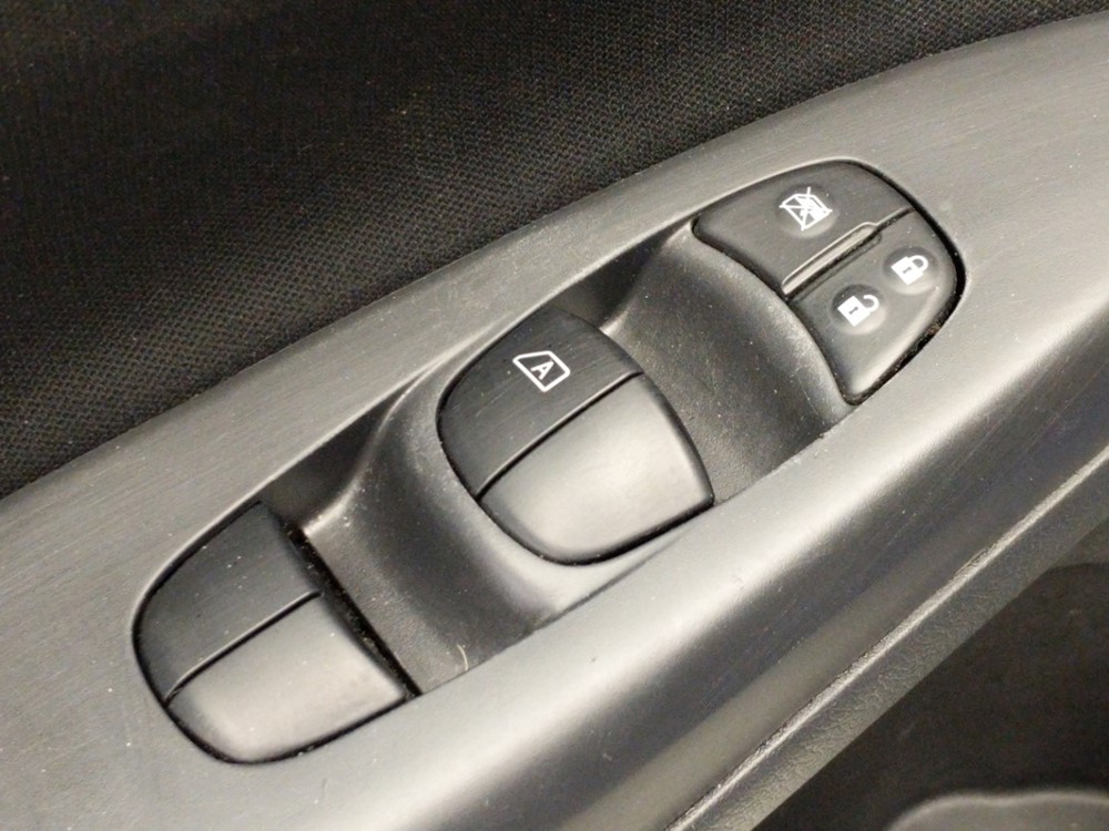 2017 Nissan Sentra - Driver Power Windows/Lock Control