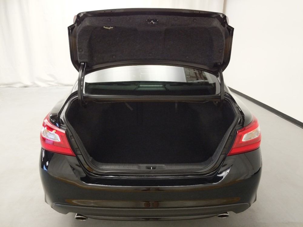 2017 Nissan Altima - Trunk