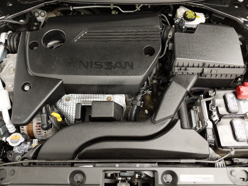 2017 Nissan Altima - Engine
