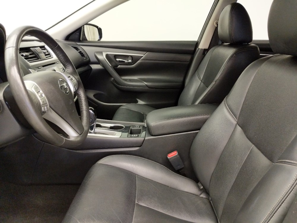 2017 Nissan Altima - Driver Front Seat