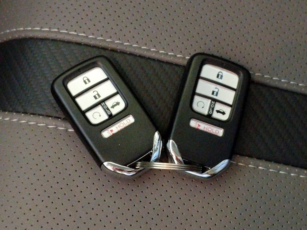 2017 Honda Civic - Keys