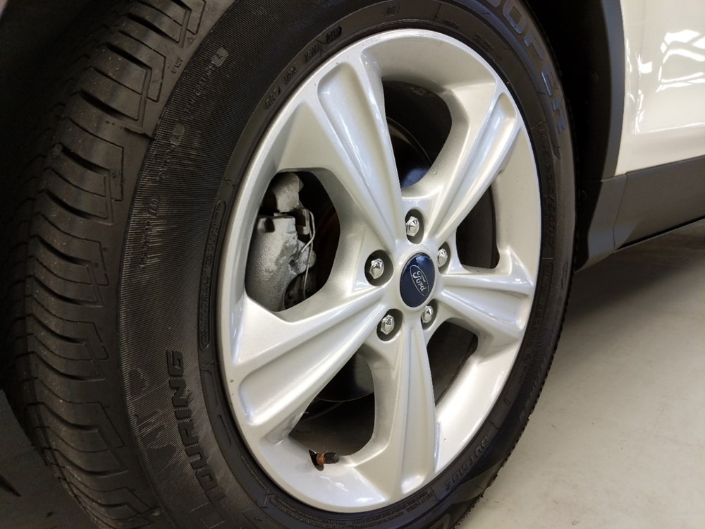 2013 Ford Escape - Wheel