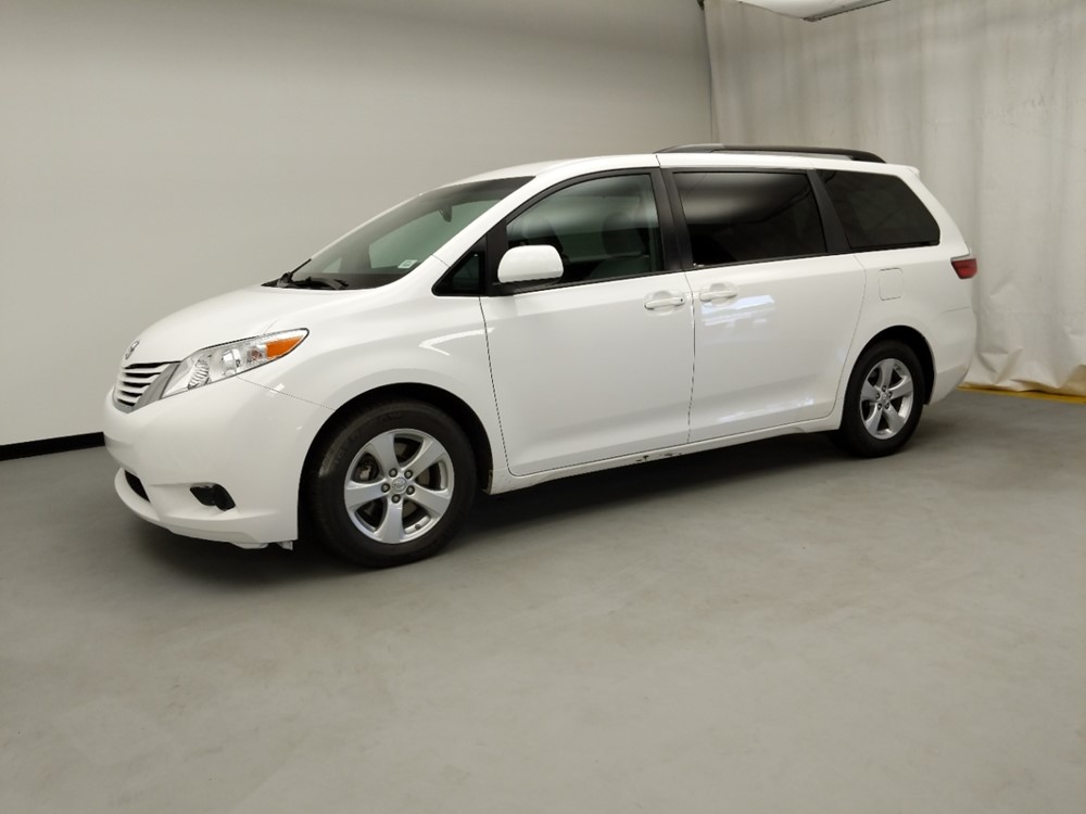 2017 Toyota Sienna - Driver Front Side