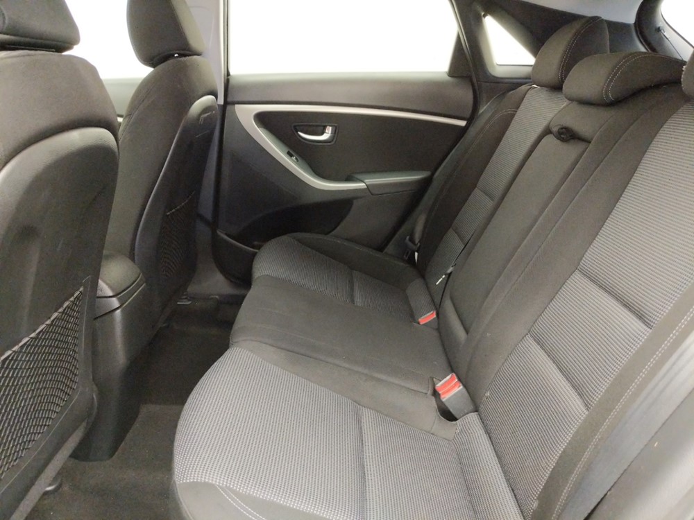 2016 Hyundai Elantra - Driver Rear Seat