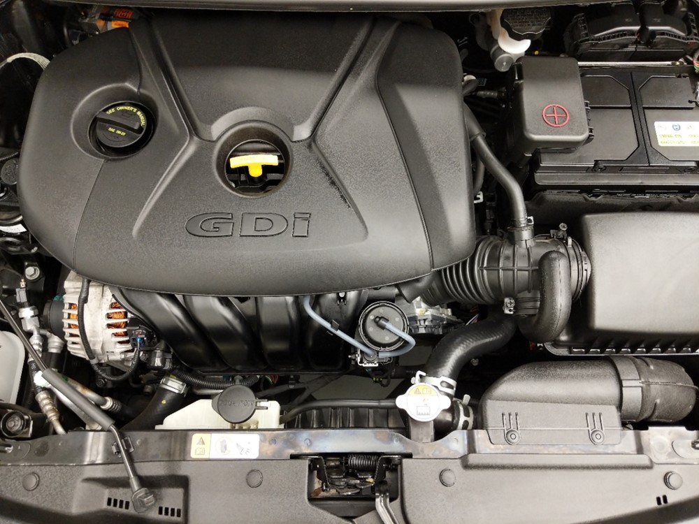 2016 Hyundai Elantra - Engine
