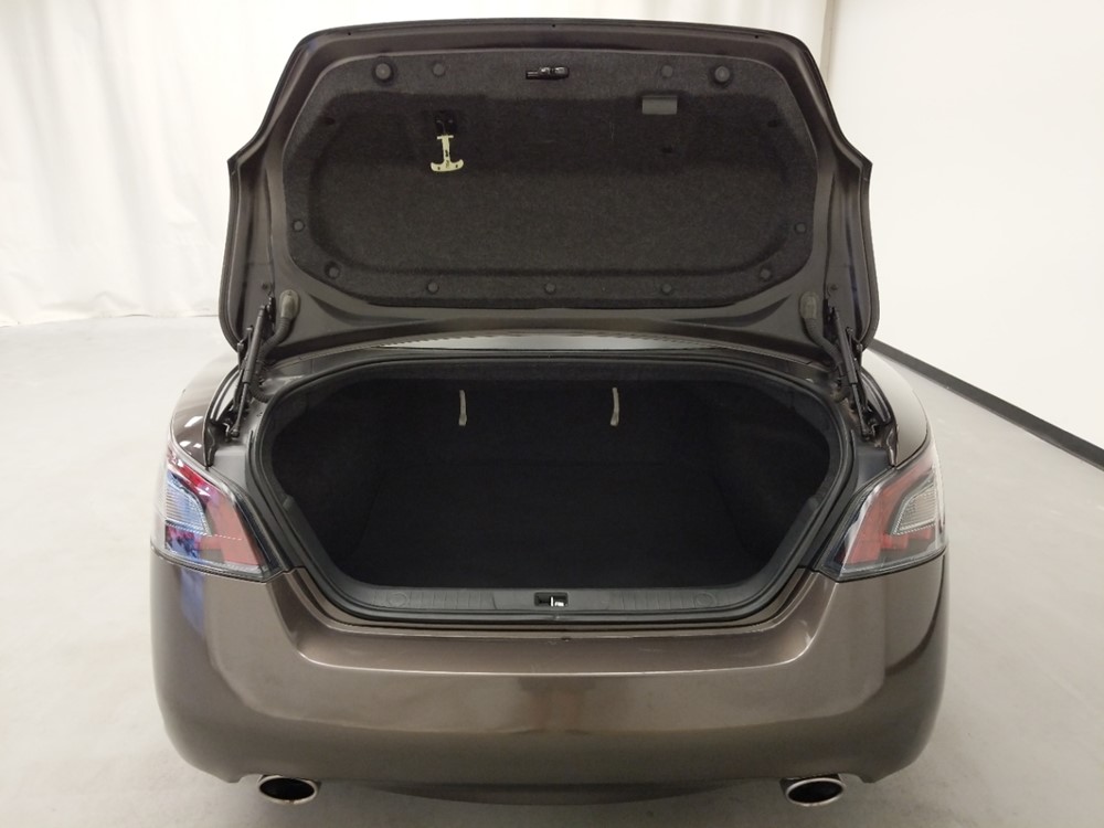 2014 Nissan Maxima - Trunk