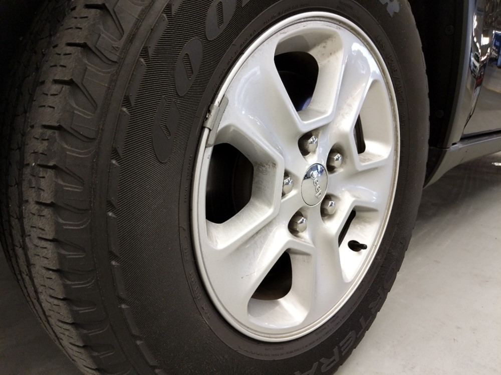 2016 Jeep Grand Cherokee - Wheel