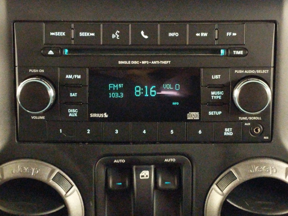 2015 Jeep Wrangler - Stereo Package