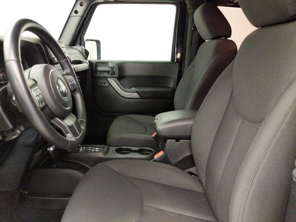 2015 Jeep Wrangler - Driver Front Seat