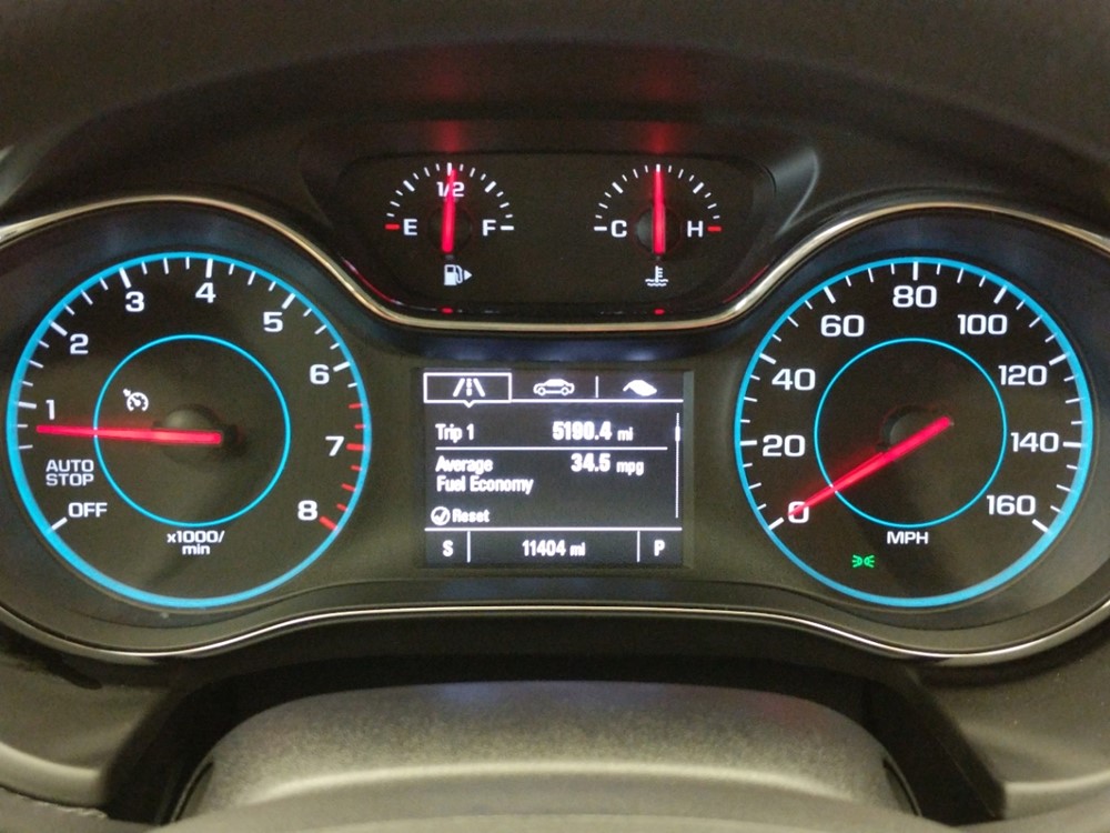 2018 Chevrolet Cruze - Odometer Close Up