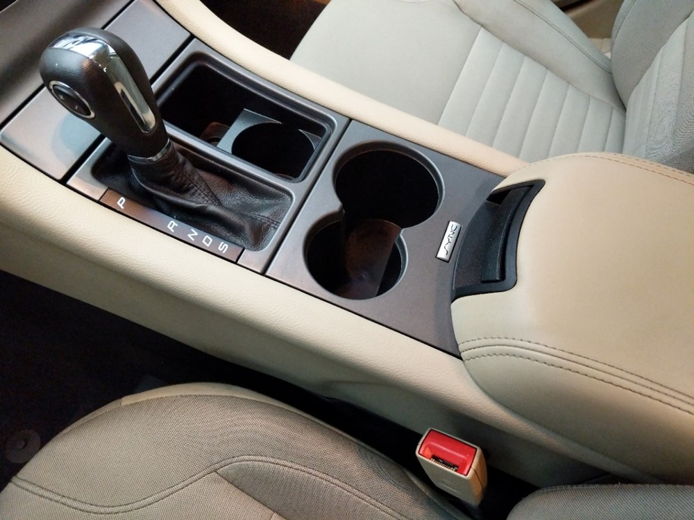 2015 Ford Taurus - Center Console/Cup Holders