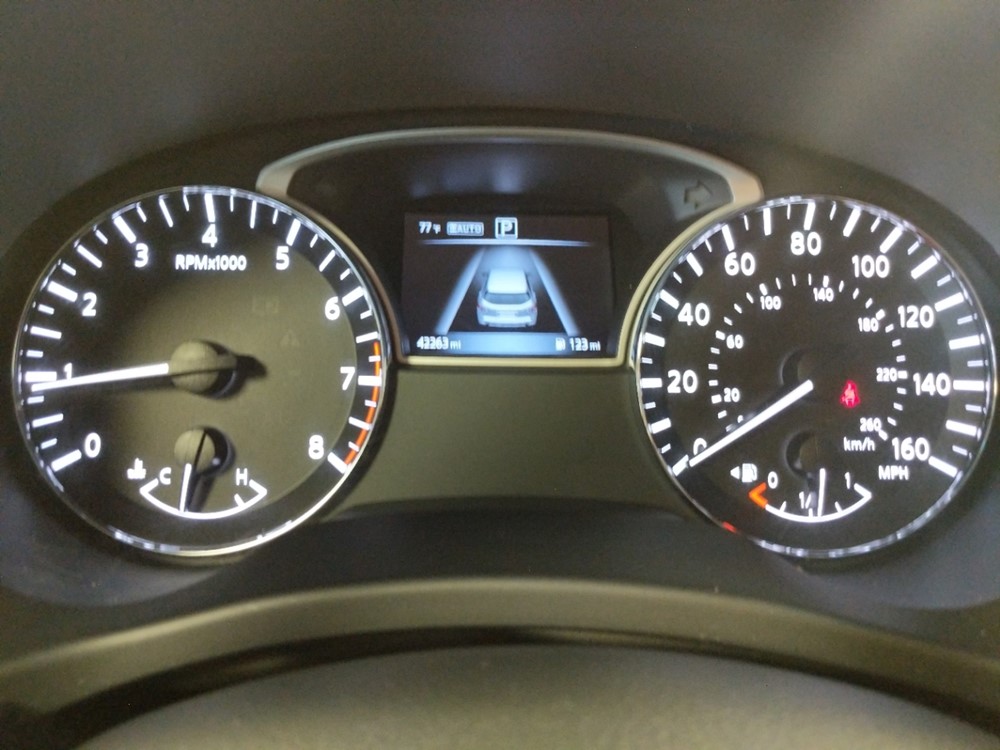 2017 Nissan Pathfinder - Odometer Close Up