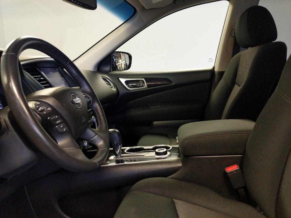 2017 Nissan Pathfinder - Driver Front Seat