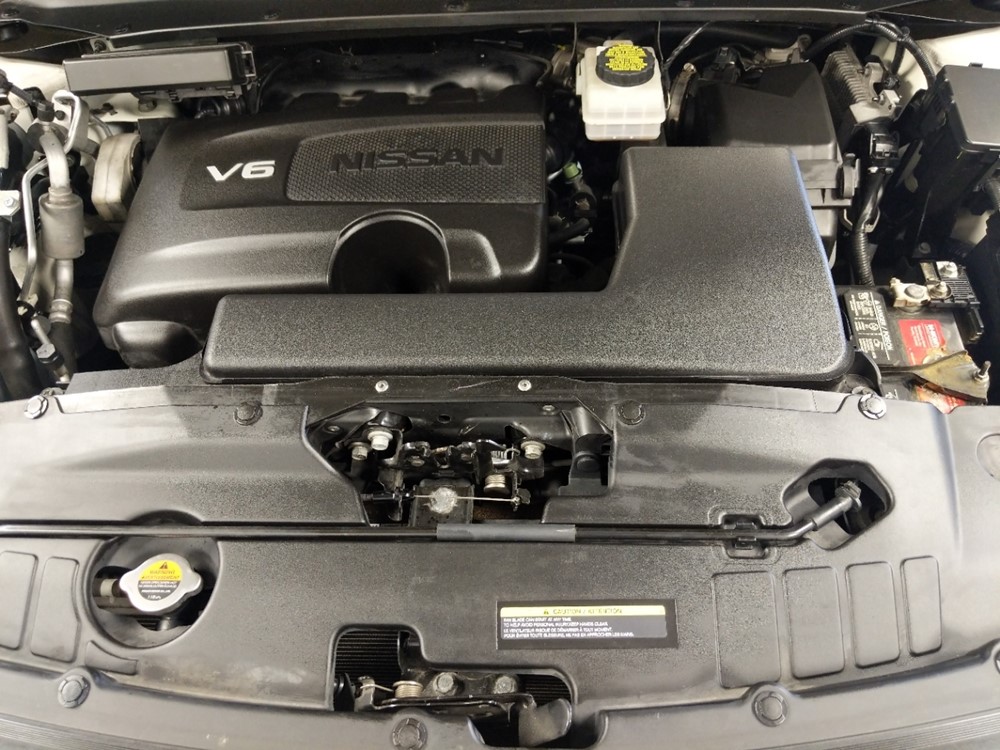 2017 Nissan Pathfinder - Engine