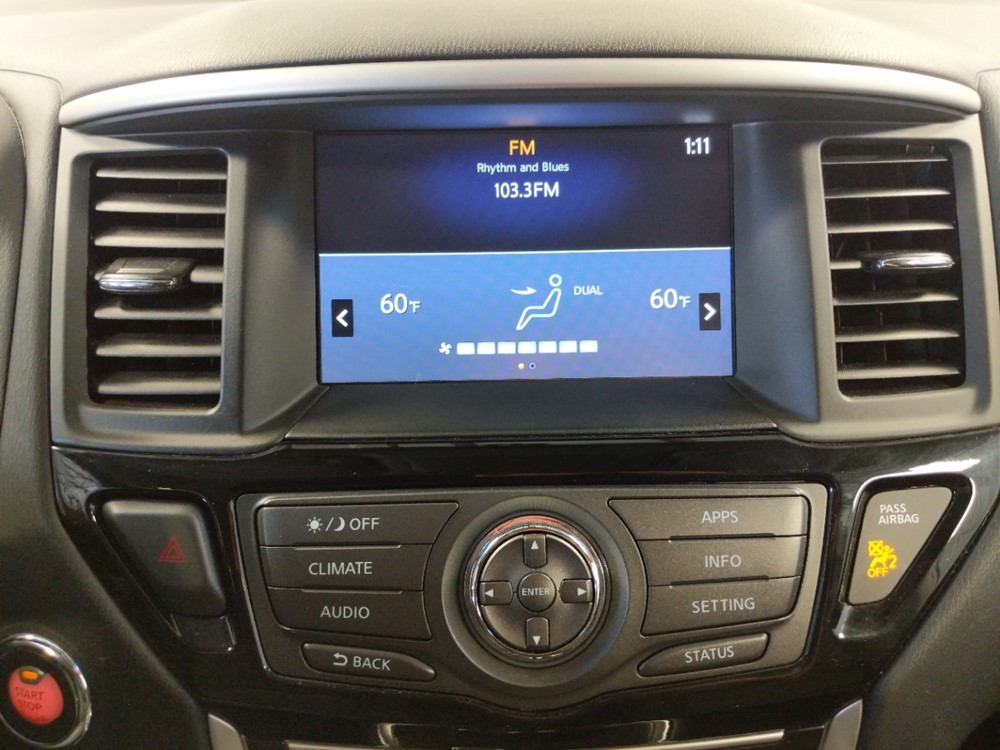 2017 Nissan Pathfinder - Stereo Package