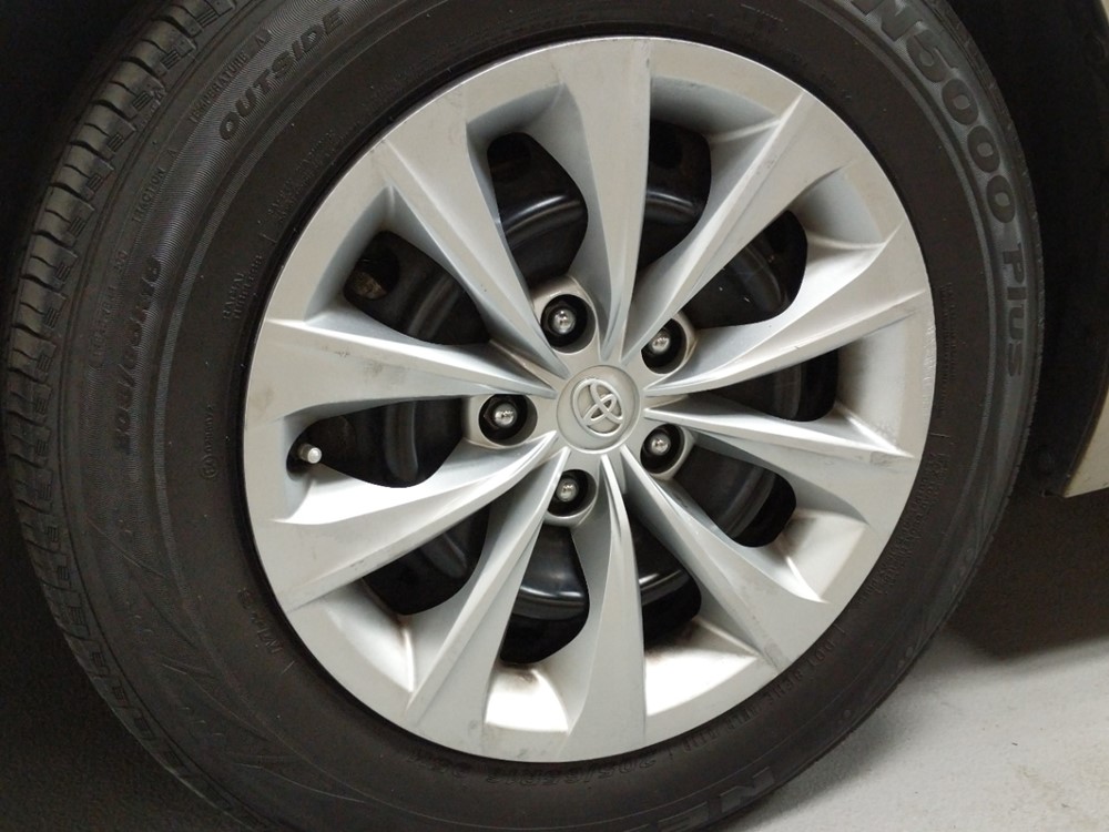 2016 Toyota Camry - Wheel
