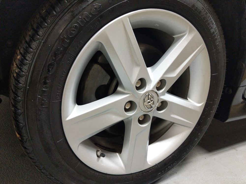 2013 Toyota Camry - Wheel