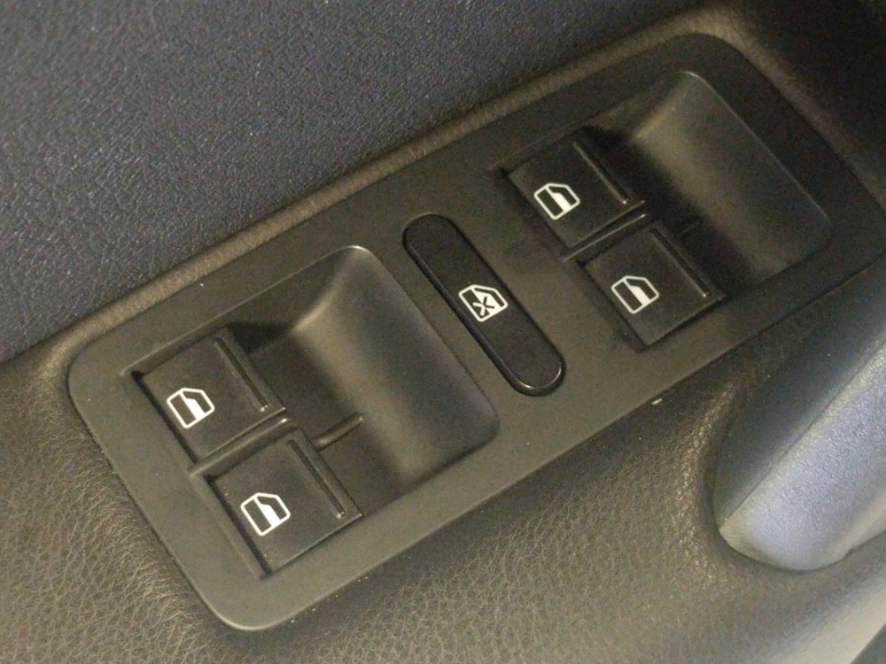 2015 Volkswagen Passat - Driver Power Windows/Lock Control